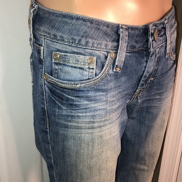 American Eagle Outfitters "Hipster" Jeans. 4 - Picture 3 of 9